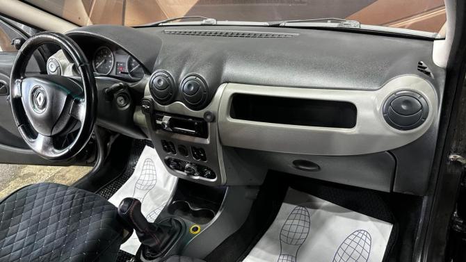 Renault Logan I Рестайлинг с пробегом 2010 года, цена 350 000 рублей, 436491 км, седан, Автокод Объявления