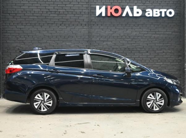 Honda Shuttle II с пробегом 2018 года, цена 1 615 000 рублей, 66648 км, универсал, Автокод Объявления