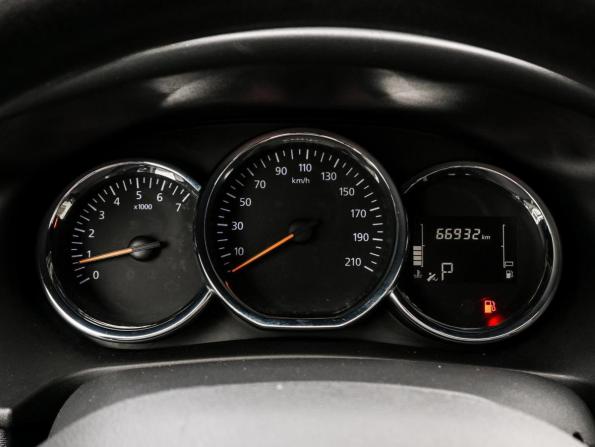 Renault Logan II Рестайлинг с пробегом 2020 года, цена 1 109 000 рублей, 66932 км, седан, Автокод Объявления