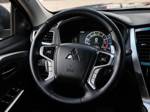 Mitsubishi Montero Sport III Рестайлинг с пробегом 2021 года, цена 4 300 000 рублей, 58178 км, внедорожник, Автокод Объявления