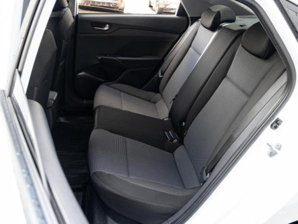 Hyundai Solaris II с пробегом 2018 года, цена 1 770 000 рублей, 7523 км, седан, Автокод Объявления