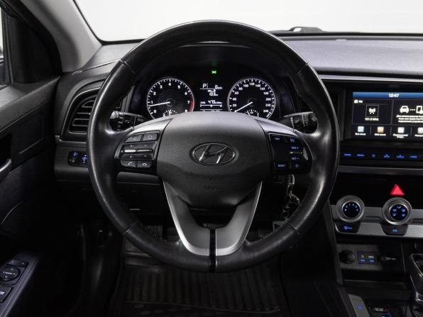 Hyundai Elantra VI (AD) с пробегом 2019 года, цена 1 600 000 рублей, 88000 км, седан, Автокод Объявления