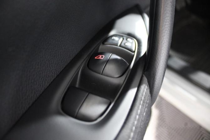 Nissan Qashqai II с пробегом 2016 года, цена 1 399 000 рублей, 80000 км, внедорожник, Автокод Объявления