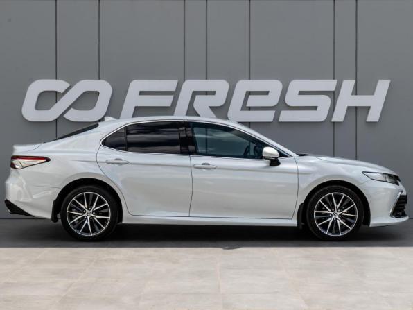Toyota Camry VIII (XV70) Рестайлинг с пробегом 2021 года, цена 3 680 000 рублей, 47312 км, седан, Автокод Объявления