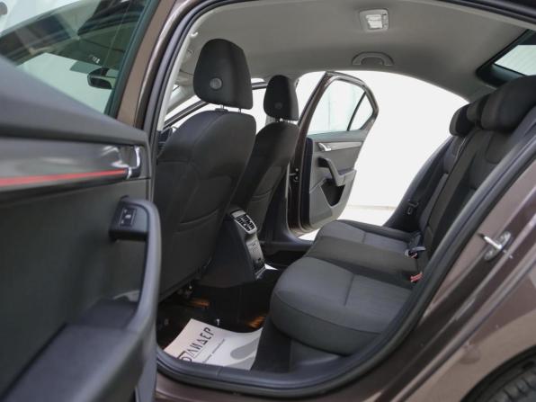 Skoda Octavia III (A7) Рестайлинг с пробегом 2019 года, цена 1 239 000 рублей, 75000 км, лифтбек, Автокод Объявления