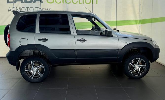 Chevrolet Niva I Рестайлинг с пробегом 2012 года, цена 469 000 рублей, 150000 км, внедорожник, Автокод Объявления