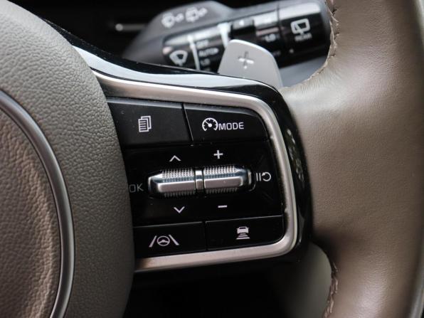 Kia Carnival IV с пробегом 2021 года, цена 3 950 000 рублей, 88004 км, минивэн, Автокод Объявления