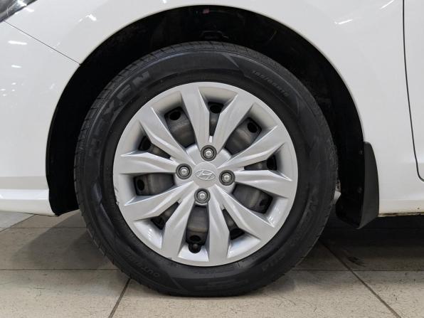 Hyundai Solaris II Рестайлинг с пробегом 2022 года, цена 1 440 000 рублей, 136784 км, седан, Автокод Объявления