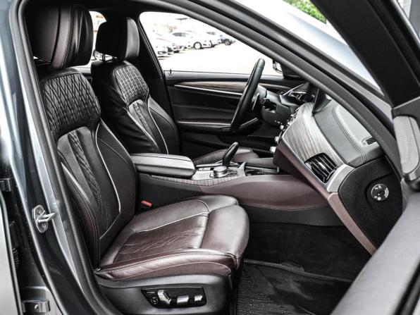BMW 5 серии VII (G30/G31/G38) с пробегом 2018 года, цена 4 349 000 рублей, 137366 км, седан, Автокод Объявления