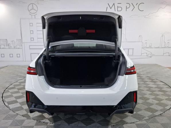 BMW 5 серии VIII (G60/G61/G68) с пробегом 2023 года, цена 7 950 000 рублей, 41482 км, седан, Автокод Объявления