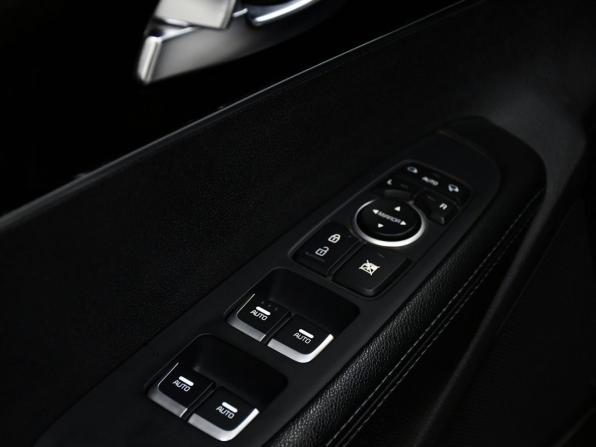 Kia Sorento III Prime с пробегом 2016 года, цена 2 717 000 рублей, 159141 км, внедорожник, Автокод Объявления