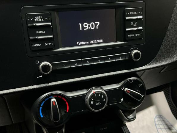 Kia Rio IV Рестайлинг с пробегом 2021 года, цена 1 495 000 рублей, 82365 км, седан, Автокод Объявления