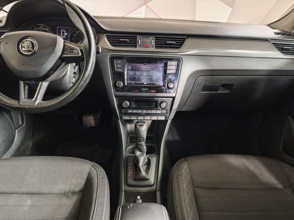 Skoda Rapid I Рестайлинг с пробегом 2018 года, цена 1 285 000 рублей, 100203 км, лифтбек, Автокод Объявления
