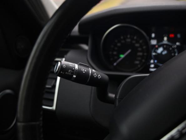Land Rover Discovery V с пробегом 2019 года, цена 2 429 800 рублей, 134346 км, внедорожник, Автокод Объявления