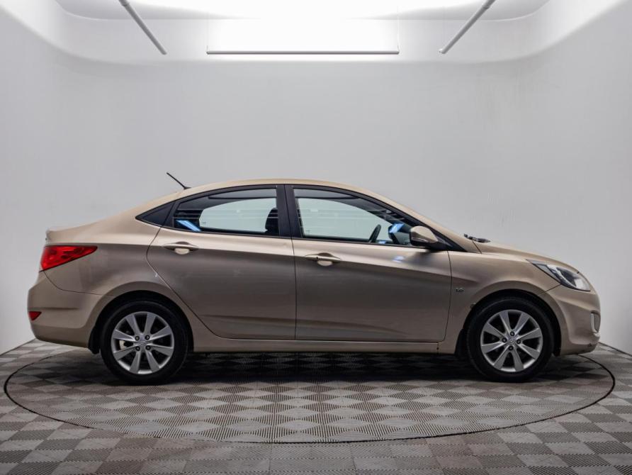 Hyundai Solaris I Москва  - изображение 7
