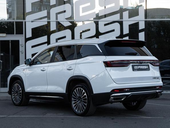 JETOUR X90+ с пробегом 2024 года, цена 2 550 000 рублей, 10616 км, внедорожник, Автокод Объявления