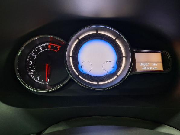 Renault Fluence I Рестайлинг с пробегом 2014 года, цена 1 100 000 рублей, 36837 км, седан, Автокод Объявления