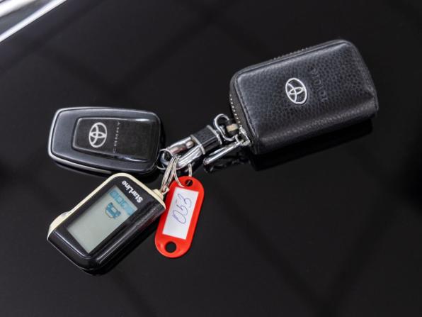 Toyota Camry VIII (XV70) с пробегом 2019 года, цена 2 558 000 рублей, 169062 км, седан, Автокод Объявления