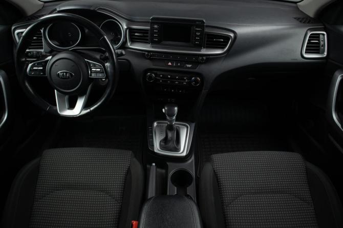 Kia Ceed III с пробегом 2018 года, цена 1 859 000 рублей, 71000 км, хэтчбек, Автокод Объявления