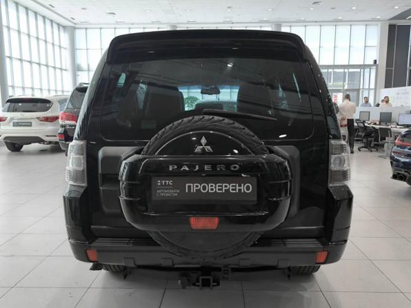 Mitsubishi Pajero IV Рестайлинг 1 с пробегом 2013 года, цена 1 950 000 рублей, 289636 км, внедорожник, Автокод Объявления