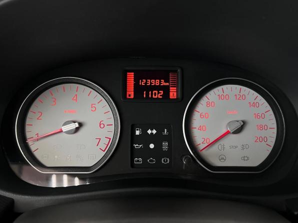 Renault Logan I Рестайлинг с пробегом 2013 года, цена 694 000 рублей, 123980 км, седан, Автокод Объявления