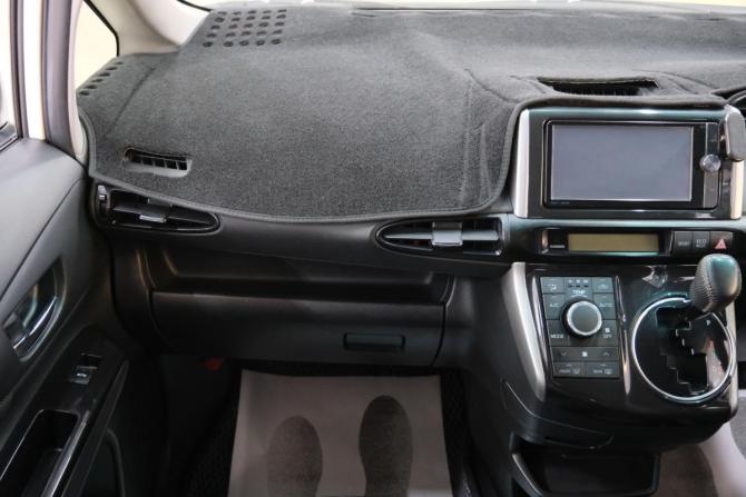 Toyota Wish II Рестайлинг с пробегом 2012 года, цена 1 529 000 рублей, 164000 км, минивэн, Автокод Объявления