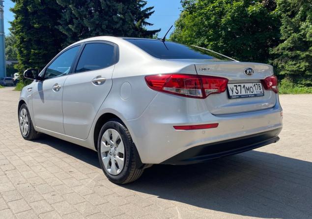 Kia Rio III Рестайлинг с пробегом 2016 года, цена 999 000 рублей, 130000 км, седан, Автокод Объявления