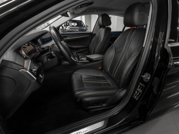 BMW 5 серии VII (G30/G31/G38) с пробегом 2017 года, цена 3 640 000 рублей, 94165 км, седан, Автокод Объявления