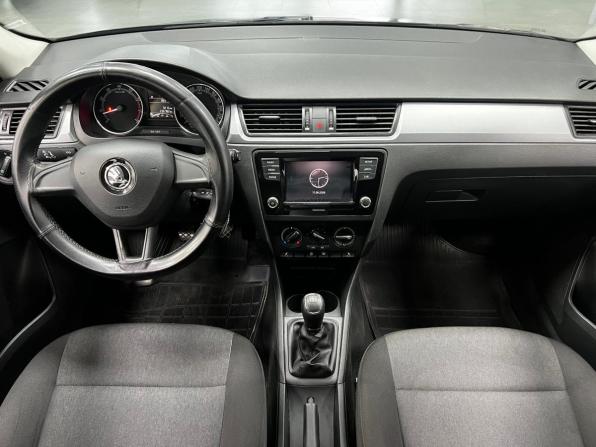 Skoda Rapid I Рестайлинг с пробегом 2018 года, цена 890 000 рублей, 236000 км, лифтбек, Автокод Объявления