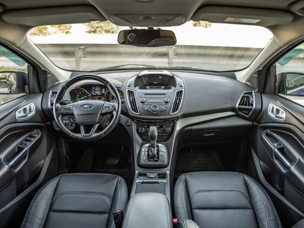 Ford Kuga II Рестайлинг с пробегом 2017 года, цена 1 648 000 рублей, 100066 км, внедорожник, Автокод Объявления