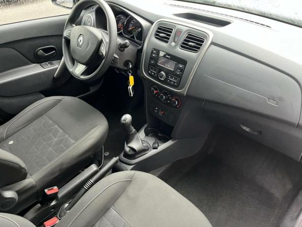 Renault Sandero II Рестайлинг с пробегом 2018 года, цена 799 000 рублей, 188743 км, хэтчбек, Автокод Объявления
