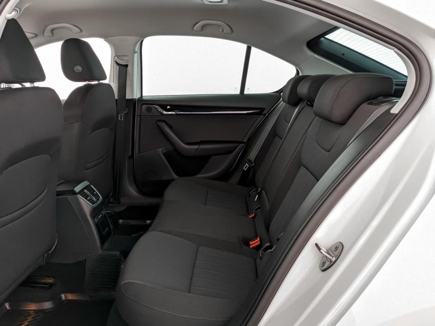 Skoda Octavia III (A7) Рестайлинг Санкт-Петербург  - изображение 12