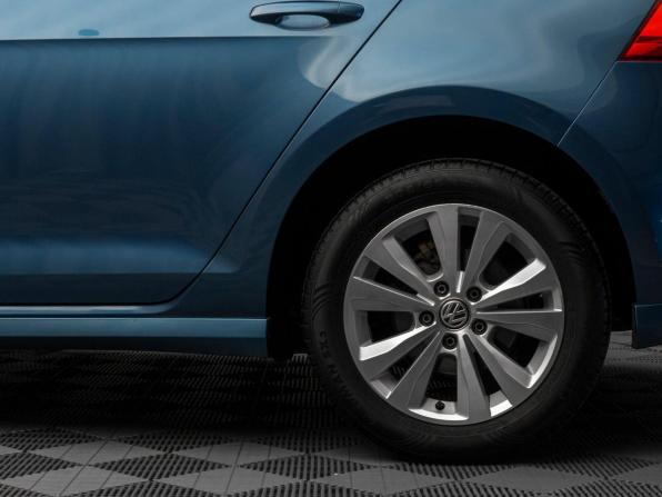Volkswagen Golf VII с пробегом 2015 года, цена 1 140 000 рублей, 258514 км, хэтчбек, Автокод Объявления
