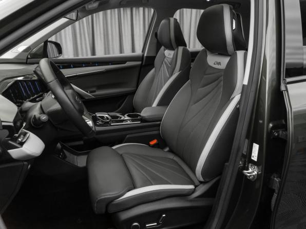 Geely Atlas II с пробегом 2024 года, цена 3 070 000 рублей, 23968 км, внедорожник, Автокод Объявления
