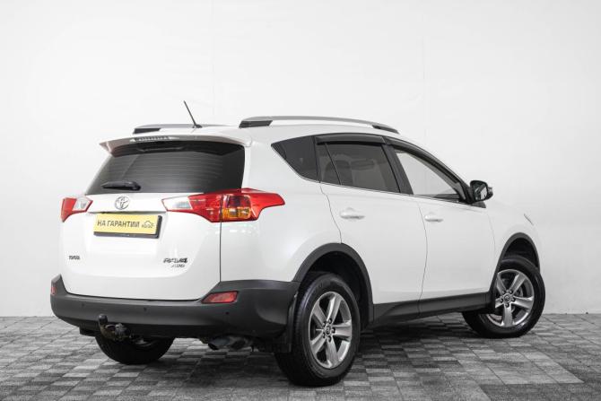 Toyota RAV4 IV (XA40) с пробегом 2015 года, цена 2 649 000 рублей, 164000 км, внедорожник, Автокод Объявления