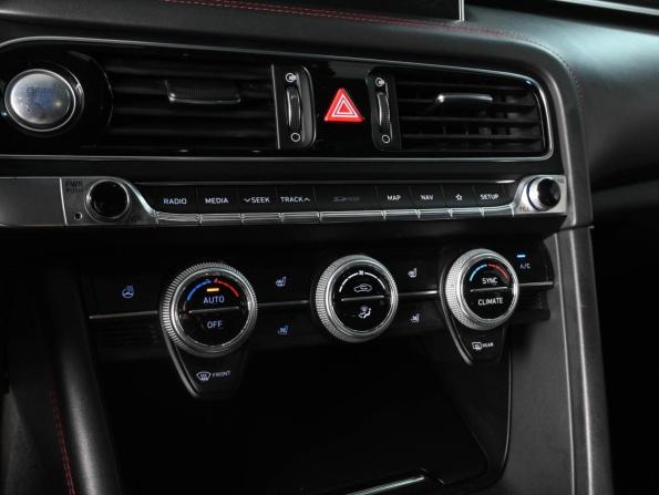 Genesis G70 I с пробегом 2018 года, цена 2 435 000 рублей, 161525 км, седан, Автокод Объявления