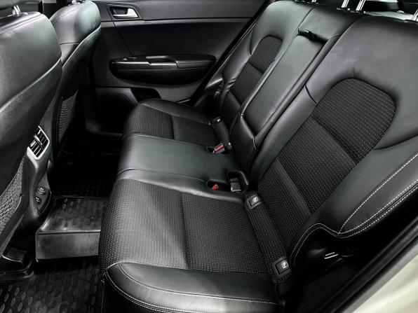 Kia Sportage IV с пробегом 2016 года, цена 1 969 000 рублей, 90000 км, внедорожник, Автокод Объявления