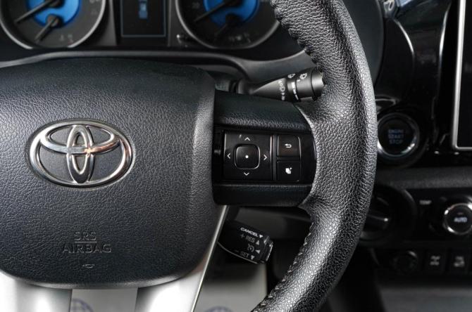 Toyota Hilux VIII с пробегом 2016 года, цена 3 079 000 рублей, 206426 км, offers.body_type.unknown, Автокод Объявления