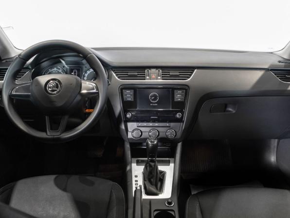 Skoda Octavia III (A7) Рестайлинг с пробегом 2019 года, цена 1 803 900 рублей, 93893 км, лифтбек, Автокод Объявления