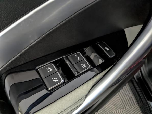 Chevrolet Captiva II с пробегом 2022 года, цена 1 750 000 рублей, 107153 км, внедорожник, Автокод Объявления
