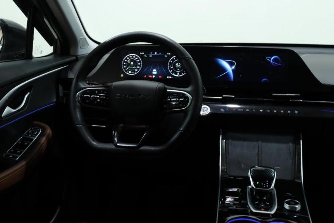 Omoda C5 I с пробегом 2023 года, цена 2 070 000 рублей, 38114 км, внедорожник, Автокод Объявления