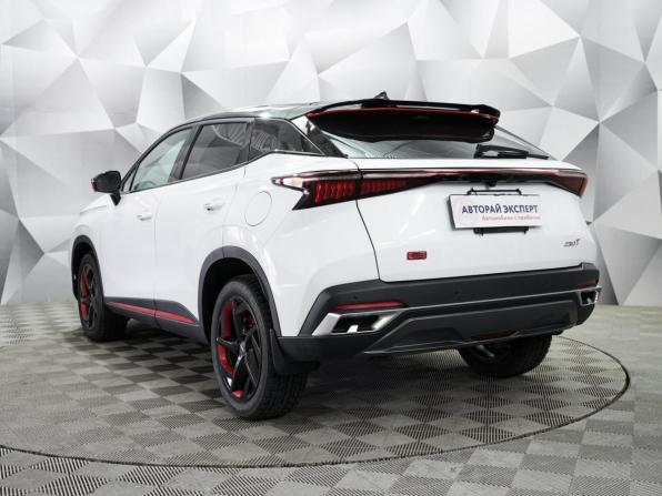 Omoda C5 I с пробегом 2024 года, цена 1 996 000 рублей, 1200 км, внедорожник, Автокод Объявления