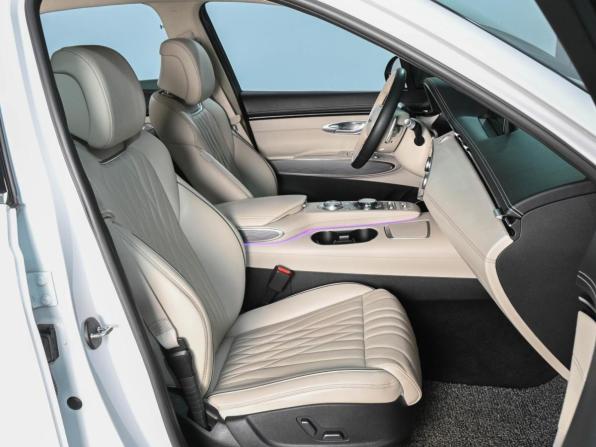 Genesis GV70 I с пробегом 2021 года, цена 5 300 000 рублей, 80425 км, внедорожник, Автокод Объявления