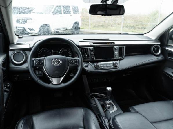 Toyota RAV4 IV (XA40) Рестайлинг с пробегом 2017 года, цена 2 650 000 рублей, 171505 км, внедорожник, Автокод Объявления