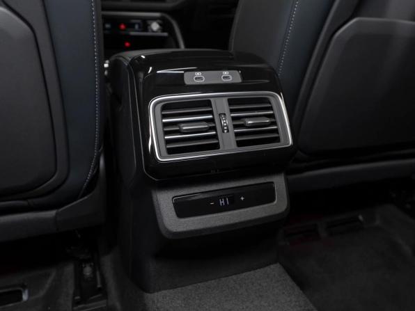 Audi Q5 III (GU) с пробегом 2025 года, цена 6 340 000 рублей, 19 км, внедорожник, Автокод Объявления
