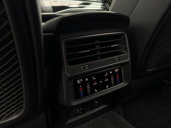 Audi Q8 I (4M) с пробегом 2022 года, цена 7 999 000 рублей, 25140 км, внедорожник, Автокод Объявления
