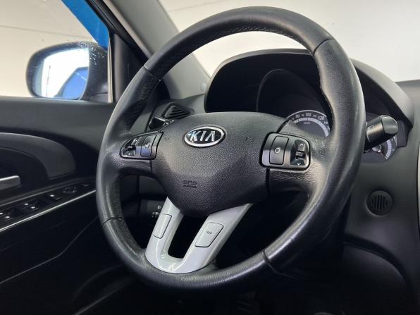 Kia Ceed I Рестайлинг с пробегом 2011 года, цена 809 000 рублей, 228540 км, хэтчбек, Автокод Объявления