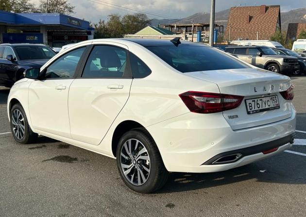 Lada (ВАЗ) Vesta I Рестайлинг (NG) с пробегом 2025 года, цена 1 630 000 рублей, 282 км, седан, Автокод Объявления