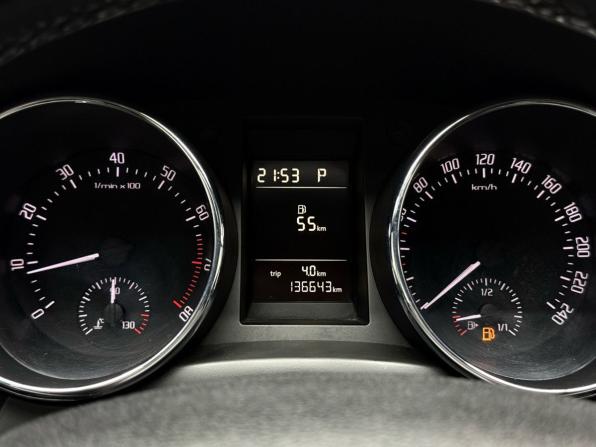 Skoda Yeti I с пробегом 2011 года, цена 849 000 рублей, 136610 км, внедорожник, Автокод Объявления