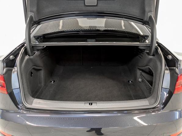 Audi A4 V (B9) с пробегом 2017 года, цена 2 650 000 рублей, 96863 км, седан, Автокод Объявления